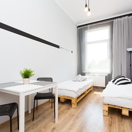 Dot Hostel - Pokoje I Noclegi W Centrum Bielsko-Biała Zewnętrze zdjęcie