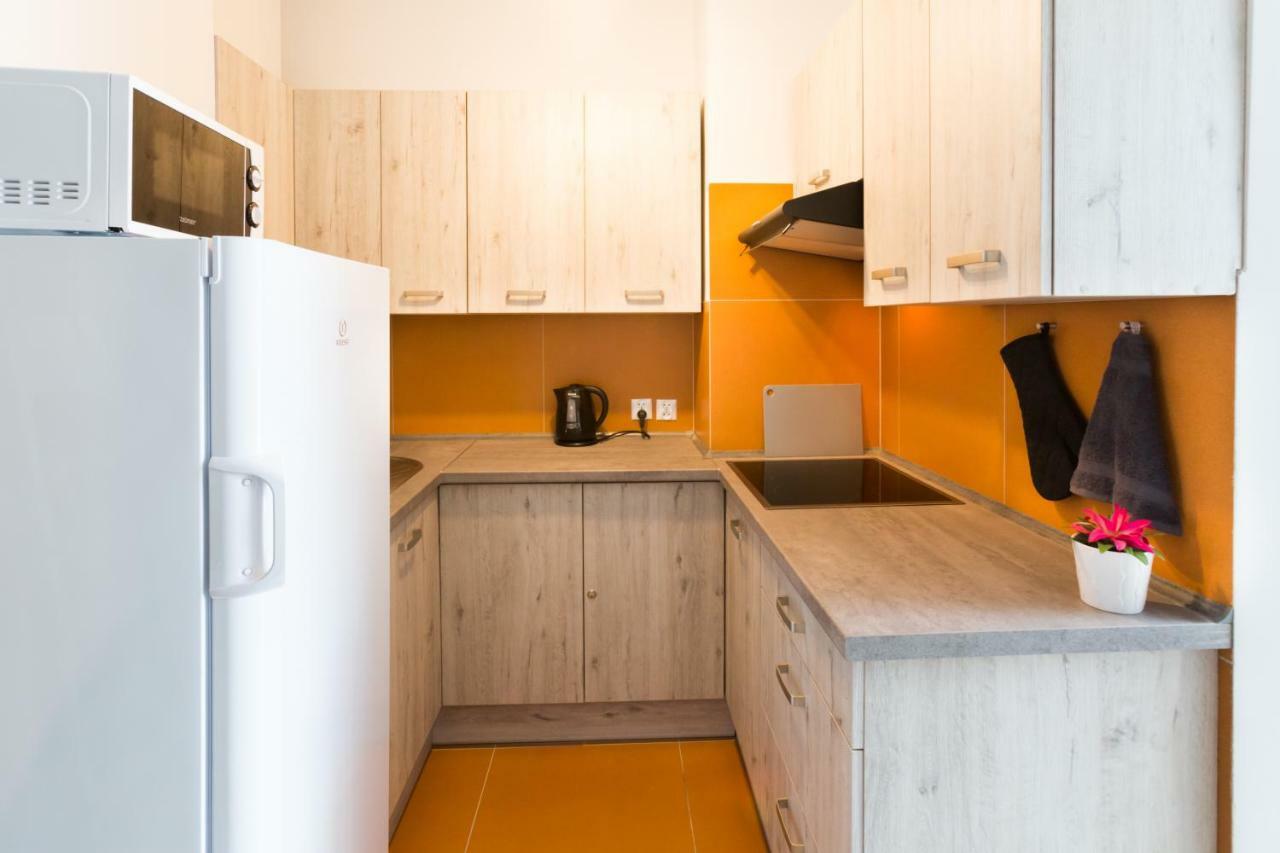 Dot Hostel - Pokoje I Noclegi W Centrum Bielsko-Biała Zewnętrze zdjęcie