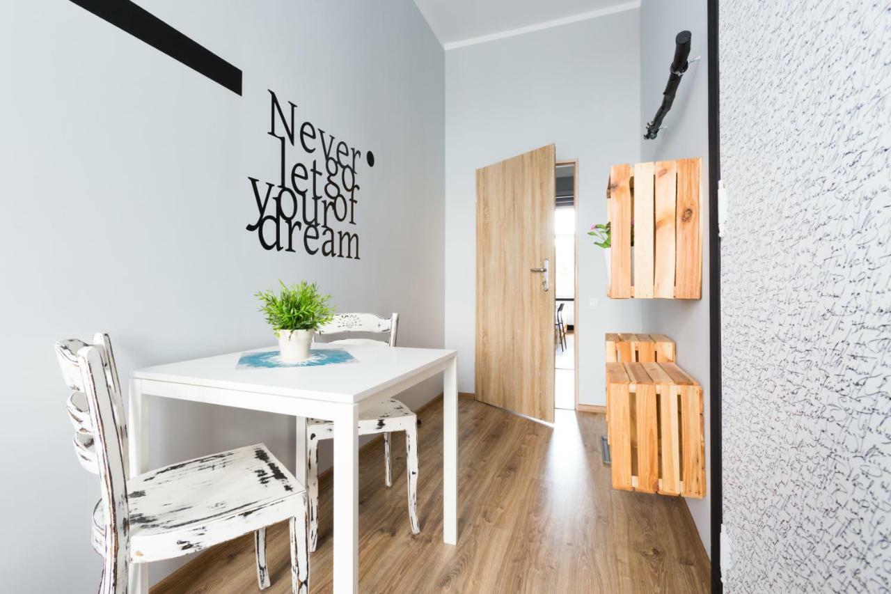 Dot Hostel - Pokoje I Noclegi W Centrum Bielsko-Biała Zewnętrze zdjęcie