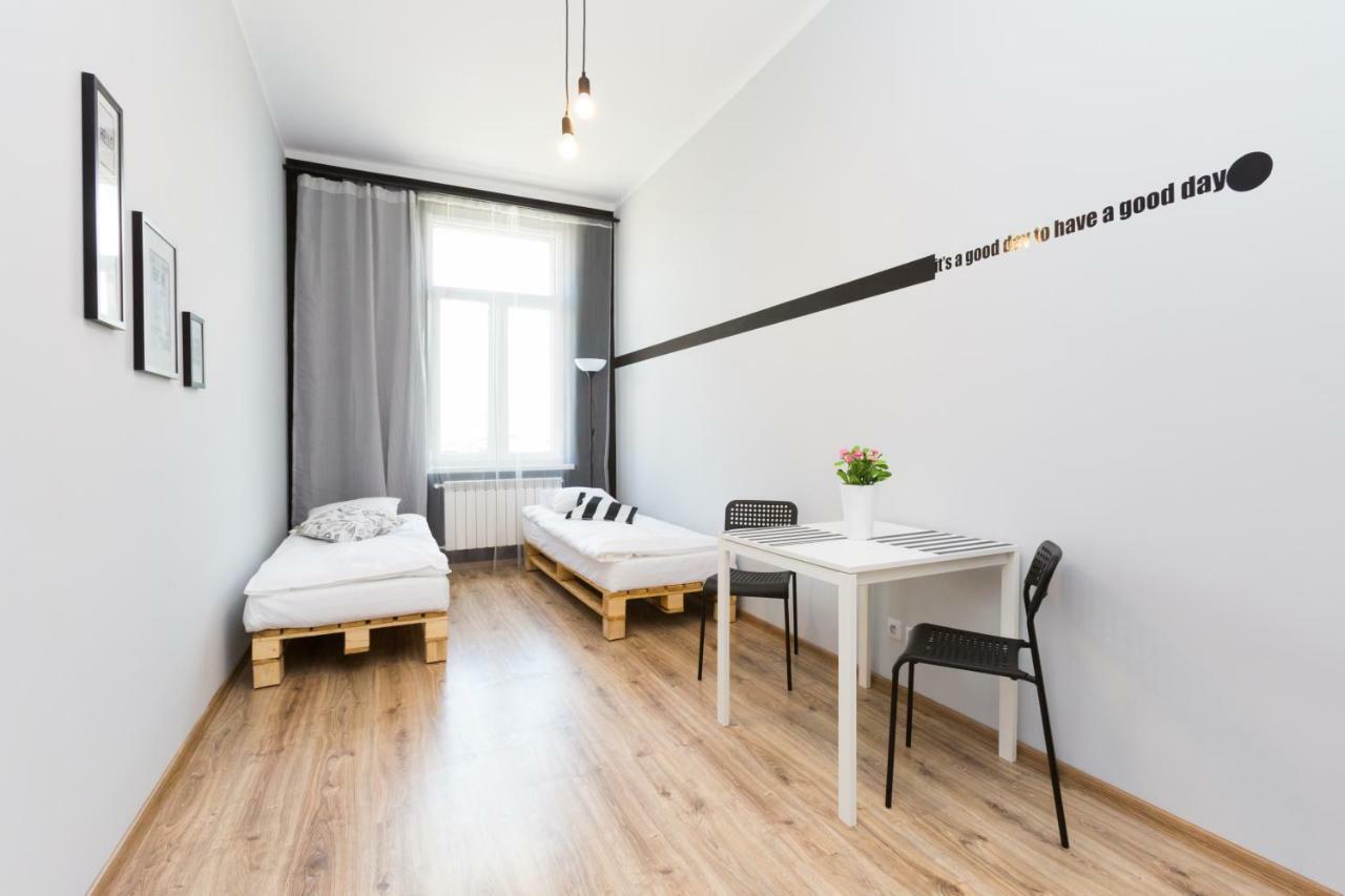 Dot Hostel - Pokoje I Noclegi W Centrum Bielsko-Biała Zewnętrze zdjęcie