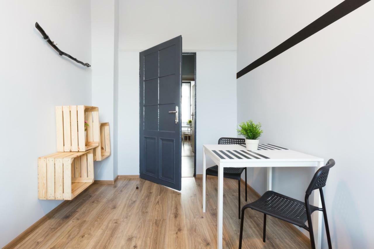 Dot Hostel - Pokoje I Noclegi W Centrum Bielsko-Biała Zewnętrze zdjęcie