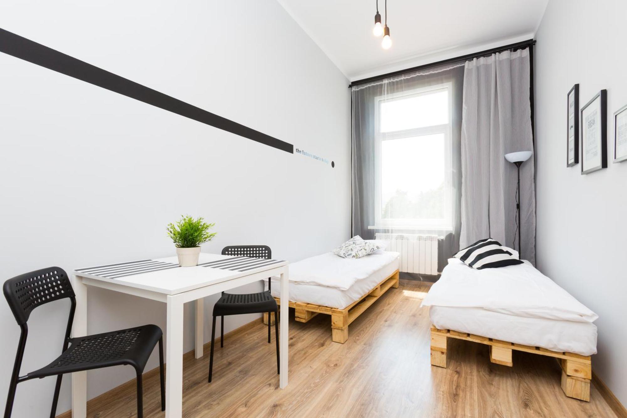 Dot Hostel - Pokoje I Noclegi W Centrum Bielsko-Biała Zewnętrze zdjęcie