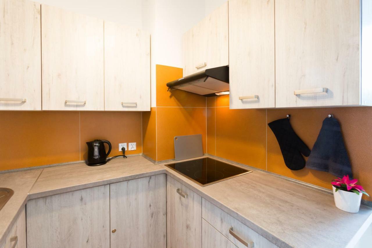 Dot Hostel - Pokoje I Noclegi W Centrum Bielsko-Biała Zewnętrze zdjęcie
